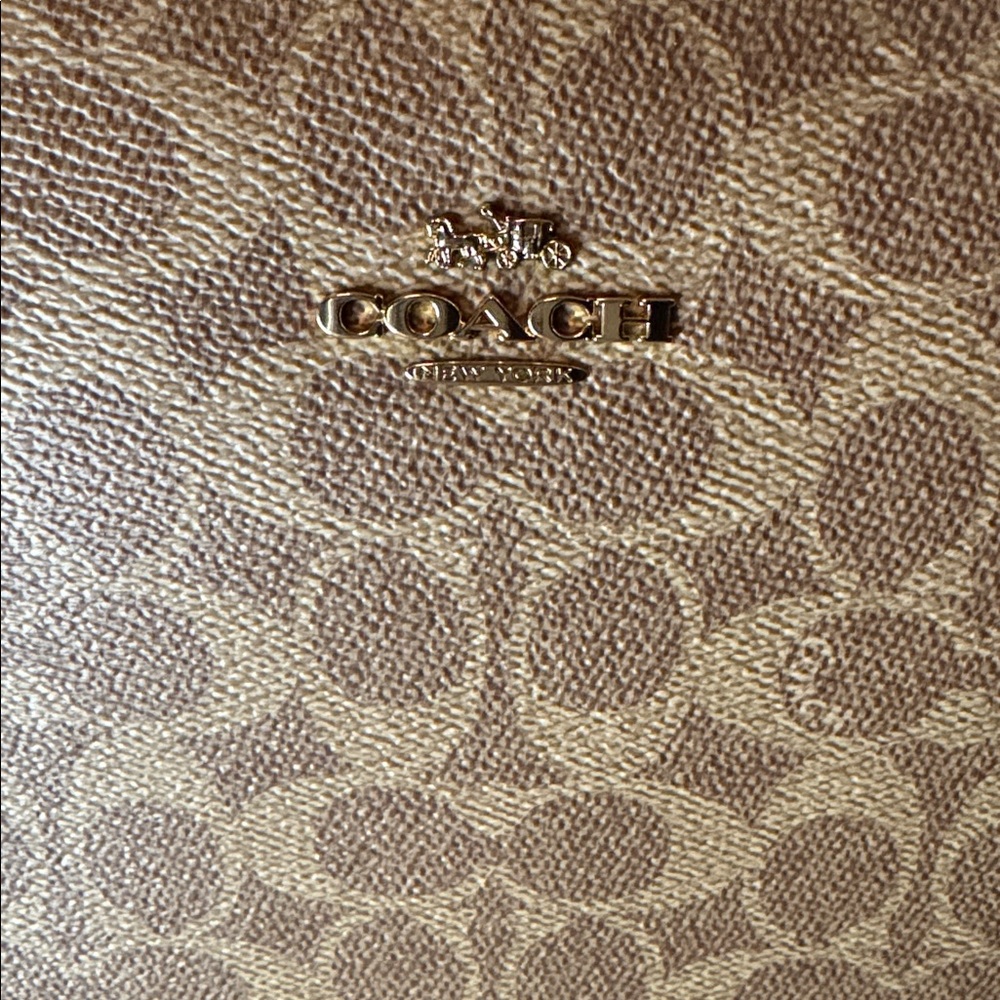 Coach Shoulder Bag NWT - Picture 6 of 7